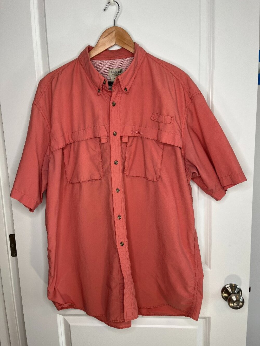 LL Bean Vented Fishing Shirt Men's XLT Salmon/Adobe Shrt Sleeve Mesh Lined Cargo